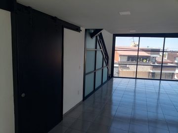 VENTA DE CASA EN LOMAS DEL MARMOL