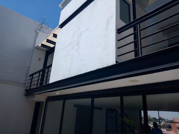 VENTA DE CASA EN LOMAS DEL MARMOL