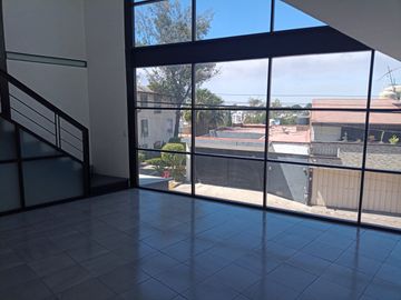 VENTA DE CASA EN LOMAS DEL MARMOL