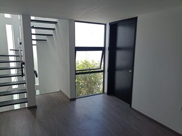 VENTA DE CASA EN LOMAS DEL MARMOL