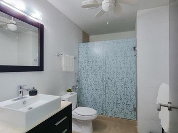 VENTA DE APARTAMENTO CON VISTA AL MAR