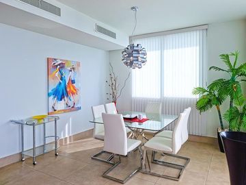 VENTA DE APARTAMENTO CON VISTA AL MAR