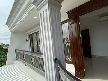 Rumah Dalam Komplek Diperbatasan Deplu, Larangan Siap Huni 2,95 M