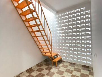 Rumah Dalam Komplek Diperbatasan Deplu, Larangan Siap Huni 2,95 M