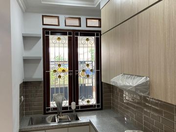Rumah Dalam Komplek Diperbatasan Deplu, Larangan Siap Huni 2,95 M