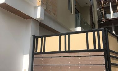Radiance Residences Gem For SALE : Spacious 4 Bedroom Townhouse in Quezon City with Balcony & Basement Parking!
