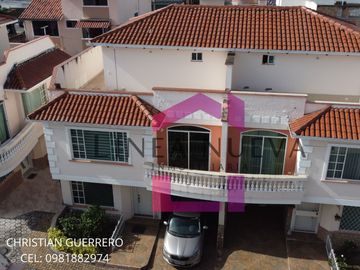 Casa en venta cerca de la avenida Teodoro Gomez de la Torre, conjunto privado