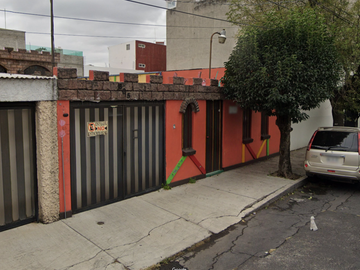 Casa en venta en Gustavo A. Madero Remate.
