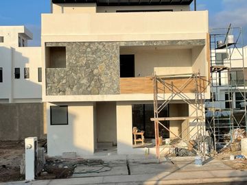 Preciosa residencia en VENTA ZEN LIFE 1, 3recamaras,roof, jardin, sala TV