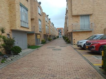 CONJ. RESIDENCIAL CONDADO DE SAN NICOLÁS