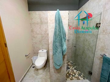 Depa en renta vacacional para 10 personas. Con terraza y vista al mar