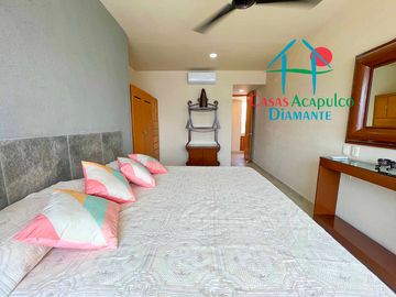 Depa en renta vacacional para 10 personas. Con terraza y vista al mar