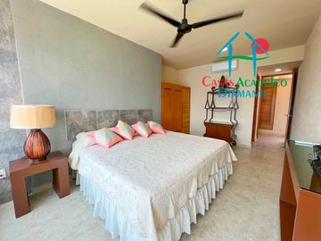 Depa en renta vacacional para 10 personas. Con terraza y vista al mar