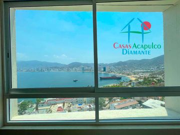 Depa en renta vacacional para 10 personas. Con terraza y vista al mar