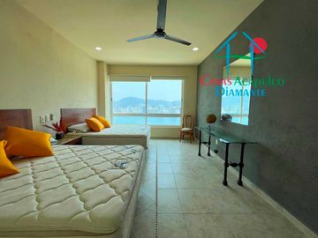 Depa en renta vacacional para 10 personas. Con terraza y vista al mar