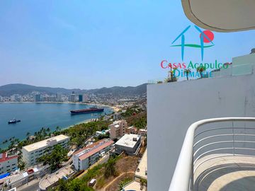 Depa en renta vacacional para 10 personas. Con terraza y vista al mar