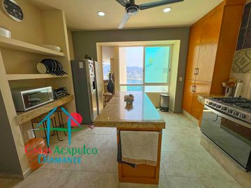 Depa en renta vacacional para 10 personas. Con terraza y vista al mar
