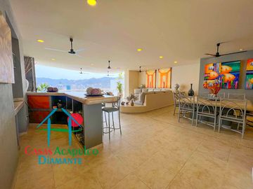 Depa en renta vacacional para 10 personas. Con terraza y vista al mar