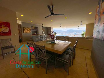 Depa en renta vacacional para 10 personas. Con terraza y vista al mar