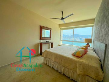 Depa en renta vacacional para 10 personas. Con terraza y vista al mar