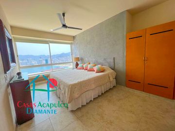 Depa en renta vacacional para 10 personas. Con terraza y vista al mar