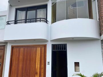 HERMOSA CASA EN LA ZONA MÁS SEGURA DE CARABAYLLO