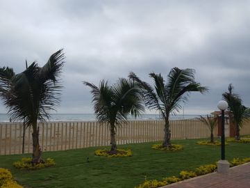 VILLAMIL PLAYAS VENDO HERMOSO DEPARTAMENTO EN URBANIZACION CON SALIDA AL MAR