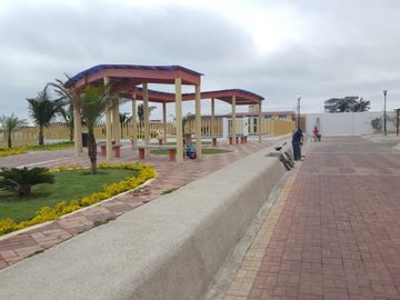 VILLAMIL PLAYAS VENDO HERMOSO DEPARTAMENTO EN URBANIZACION CON SALIDA AL MAR