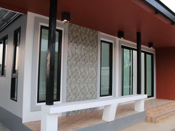 New house sale, 3 bedrooms, 2 bathrooms, 50Wa., 1.99MB, Saraphi District, Chiang Mai.