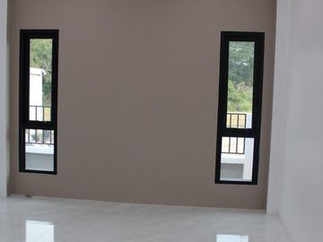 New house sale, 3 bedrooms, 2 bathrooms, 50Wa., 1.99MB, Saraphi District, Chiang Mai.