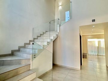 SE VENDE CASA EN ALTA RIVIERA
