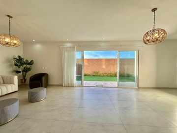 SE VENDE CASA EN ALTA RIVIERA