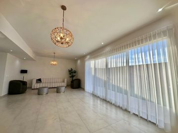 SE VENDE CASA EN ALTA RIVIERA