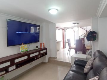 Venta Casa Conjunto Residencial. Quintas de don Simón. Sur de Cali.