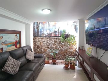 Venta Casa Conjunto Residencial. Quintas de don Simón. Sur de Cali.
