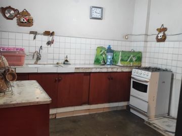 ELAGUSTINO VENTA DE EDIFICIO DE 4 PISOS