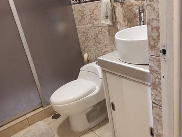 ELAGUSTINO VENTA DE EDIFICIO DE 4 PISOS
