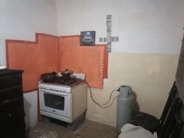 CASA EN VENTA EN MONTERREY NL, ZONA CENTRO, COL NUEVAS COLONIAS, A 30 MTS DE AV. VENUSTIANO CARRANZA
