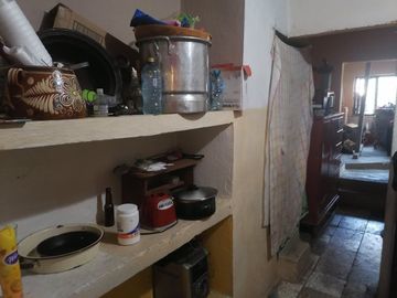 CASA EN VENTA EN MONTERREY NL, ZONA CENTRO, COL NUEVAS COLONIAS, A 30 MTS DE AV. VENUSTIANO CARRANZA