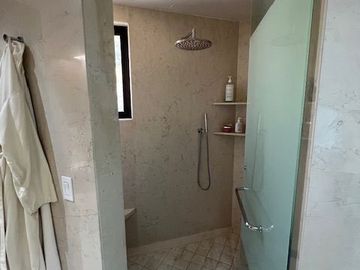 Casa en Lomas de Tecamachalco, Naucalpan, Estado de México