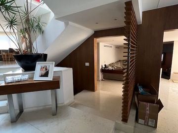 Casa en Lomas de Tecamachalco, Naucalpan, Estado de México