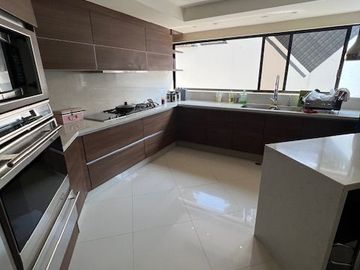 Casa en Lomas de Tecamachalco, Naucalpan, Estado de México