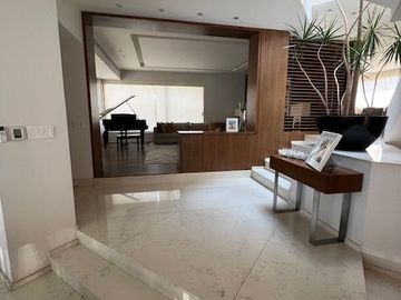 Casa en Lomas de Tecamachalco, Naucalpan, Estado de México