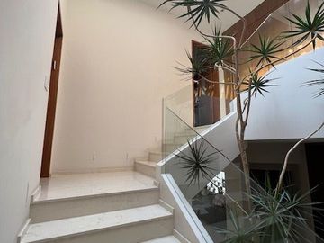Casa en Lomas de Tecamachalco, Naucalpan, Estado de México