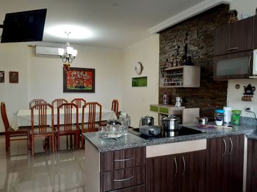 Venta de propiedad comercial para consultorios o residencia estudiantil