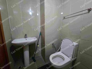 For Lease: Studio Unit in Eton Tower Residences, Makati City
