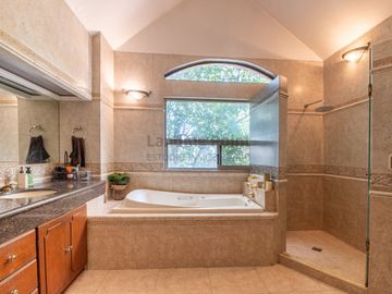 Casa en Venta Bosques de San Angel Sector Palmilla San Pedro