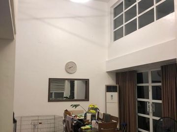 Pre-ownhed modern r house for sale inside the Mansions South Forbes