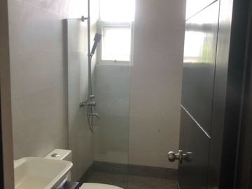 Pre-ownhed modern r house for sale inside the Mansions South Forbes