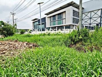 ขายที่ดิน บางพลี เนื้อที่ 10-1-24 ไร่ ต.ศรีษะจระเข้ใหญ่ บางเสาธง บางนา-ตราด กม.23 ขาออก ผังสีม่วง ติดถนนตัดใหม่ 8 เลน ใกล้สนามบินสุวรรณภูมิ ขายถูก ไร่